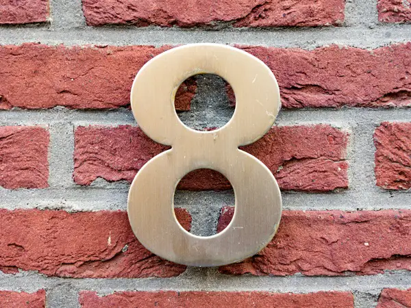 Numerologiyada 8 rəqəminin sehri nədir?