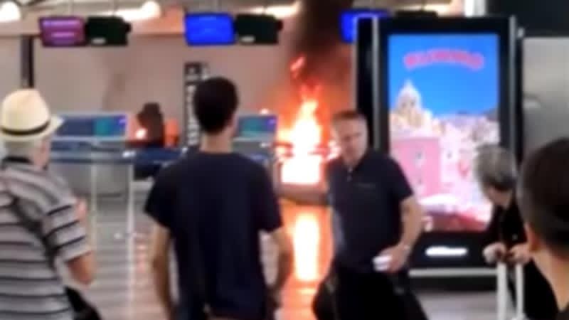 Sərnişin hava limanını YANDIRDI