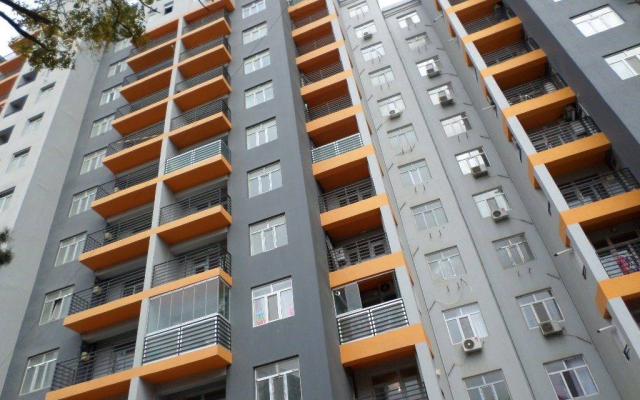 Bakıda 100 illik binalar olacaq 