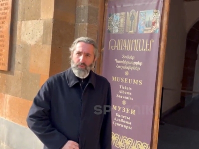Yepiskoplar Paşinyana qarşı TOPLANDI