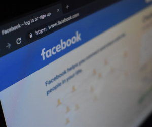 "Facebook"un Azərbaycandakı bazar payı azalıb
