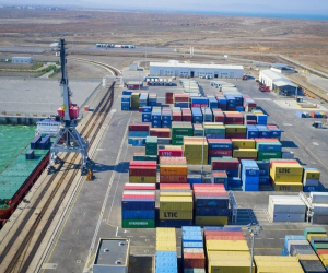 Bakı Limanında quru yük aşırılması 77 % artıb