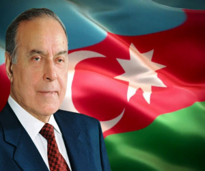 Heydər Əliyev: İnkişaf strategiyasının banisi