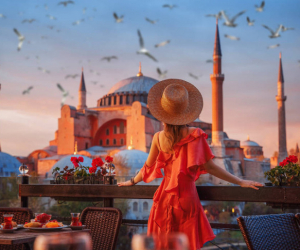 Rus turistlər Türkiyəni seçirlər