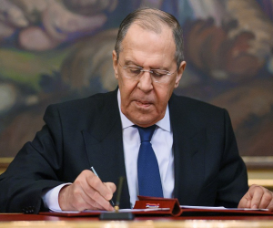 Lavrov: "ABŞ-nin Ukraynaya yanaşmasını yenidən dəyişə bilər"