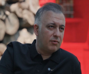 Hüseyndən tənqidlərə cavab: "Çörəyimdən olaram"