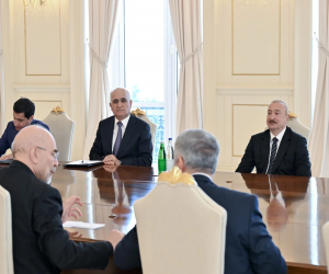 İlham Əliyev Qalibafa: "Arzu edirəm ki, bölgədə heç bir müharibə olmasın"