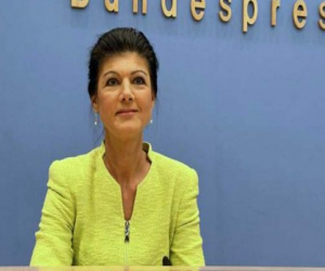 Tarixə iş yerlərini məhv edən kansler kimi düşəcək