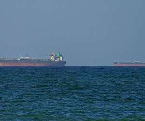 Hörmüzdə daha bir tanker vuruldu
