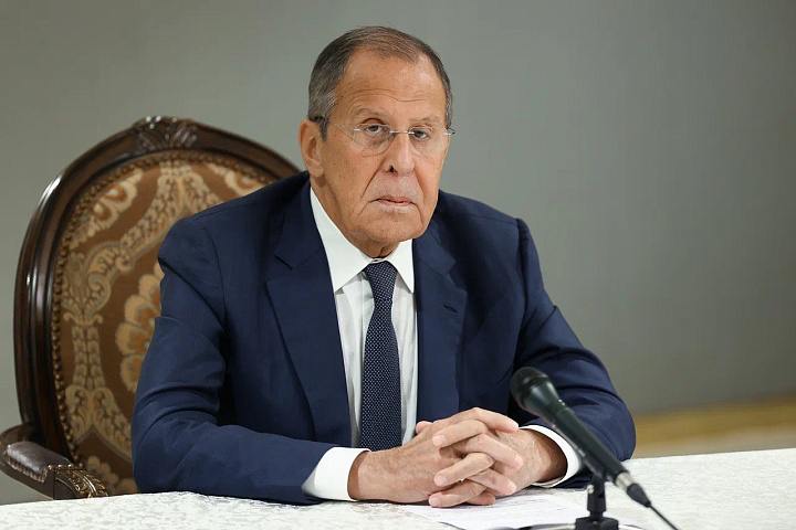 Lavrov: “Ermənistan rəhbərliyi seçim etməlidir”