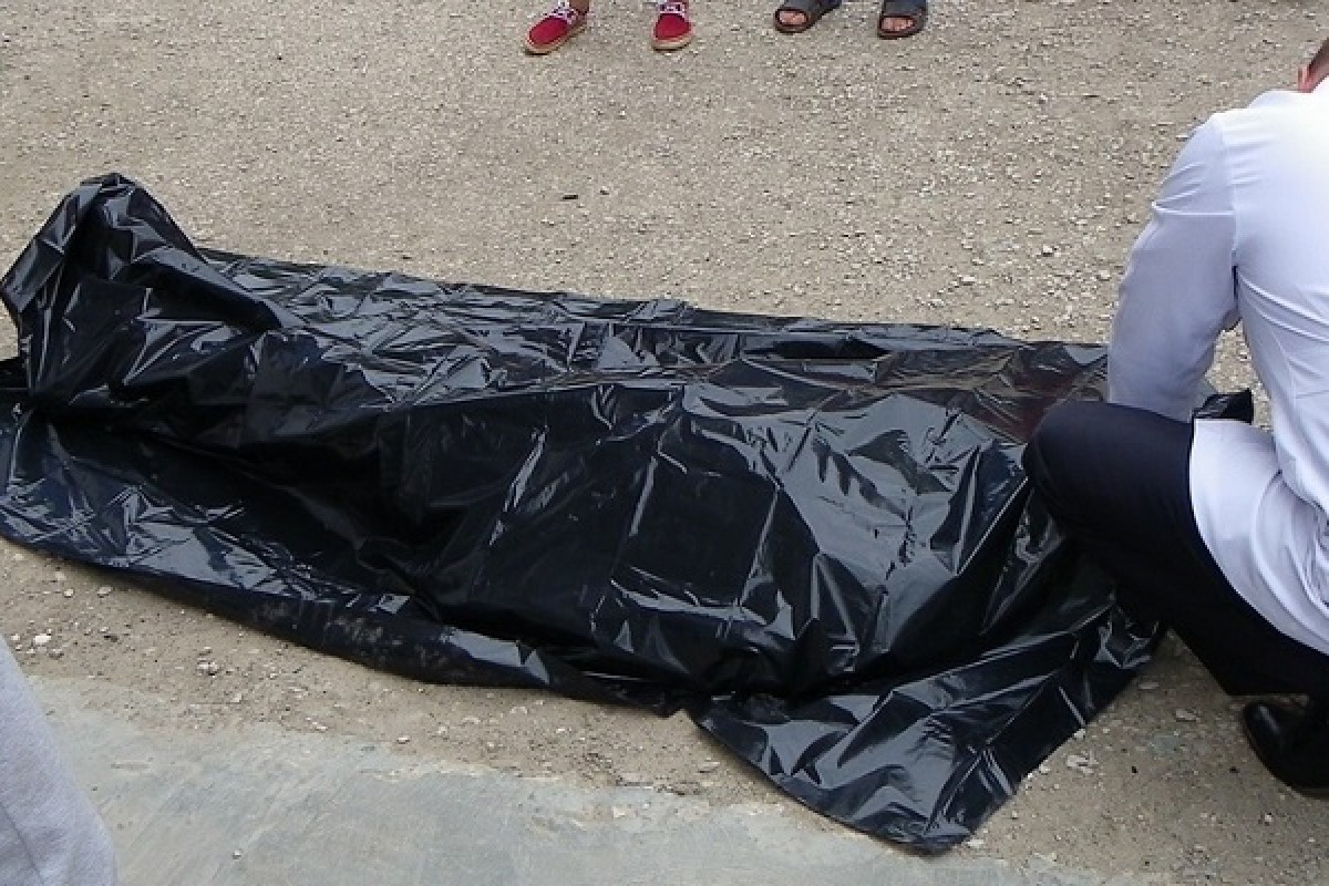 Şirvanda 28 yaşlı usta hündürlükdən yıxılaraq ölüb
