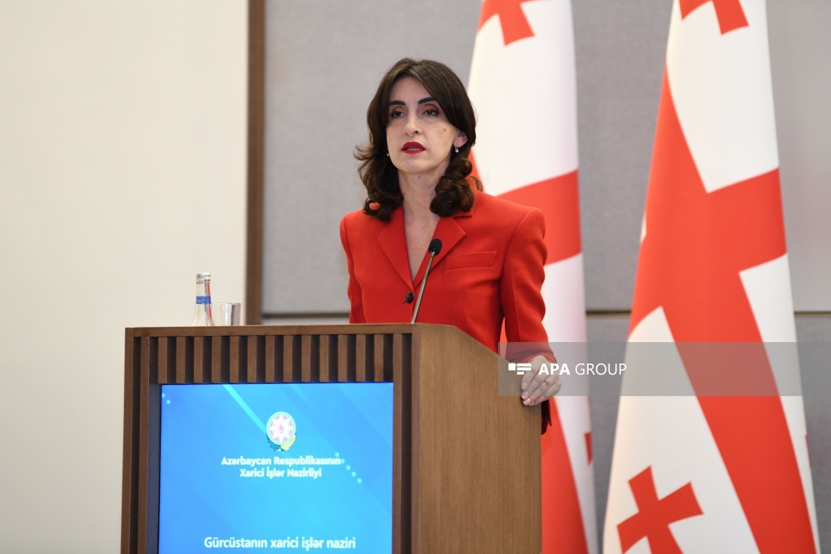 Boçorişvili: "Bakı-Tbilisi-Qars dəmir yolu daha çox iqtisadi tərəqqini dəstəkləyəcək"