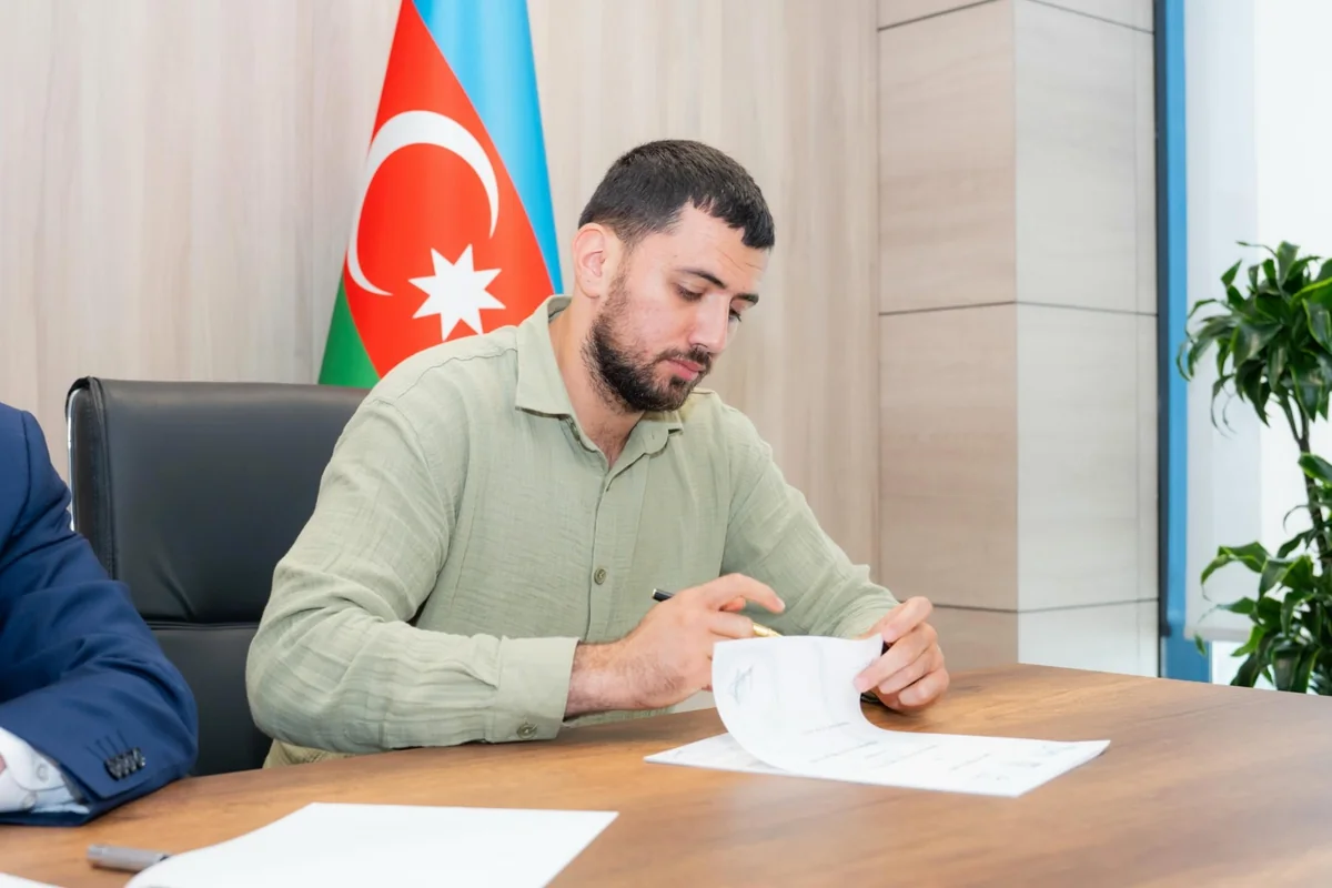 "Şəfa" Nicat Mehbalıyevlə müqavilə imzalayıb