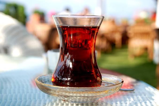 Çay ömrü uzadır: Amma belə içilərsə…