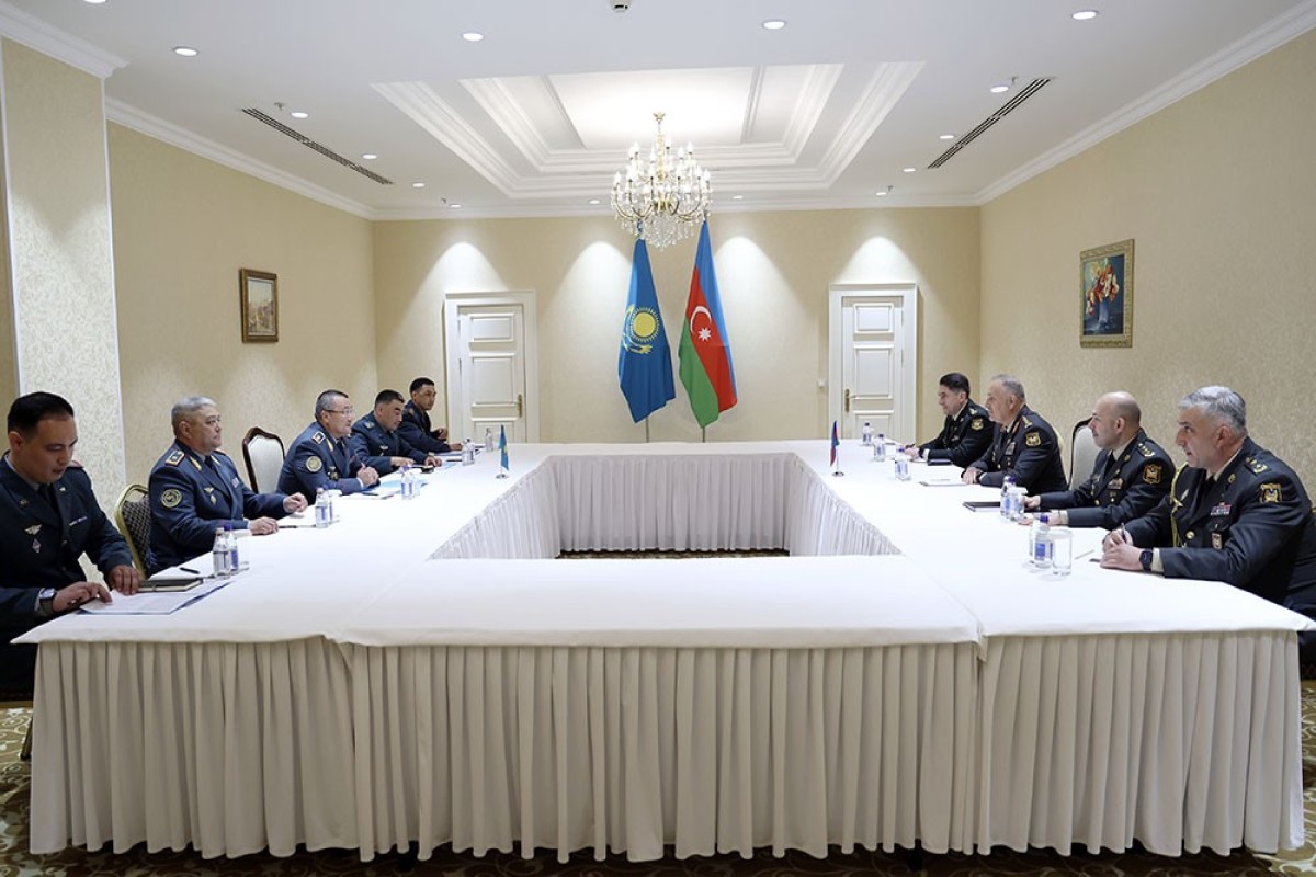 Baş Qərargah rəisi Qazaxıstandadır