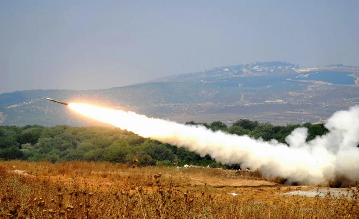 İsrail ordusu "Hizbullah"ın 80-dən çox hədəfinə zərbə endirib