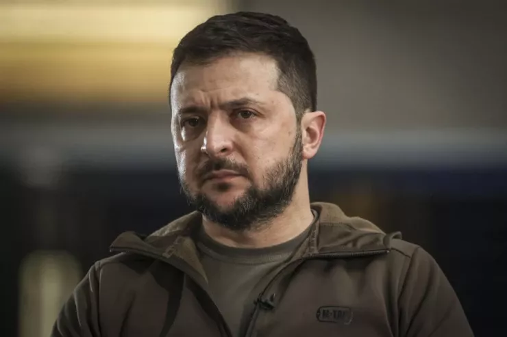 Zelenski Polşanın ali dövlət mükafatından məhrum edildi