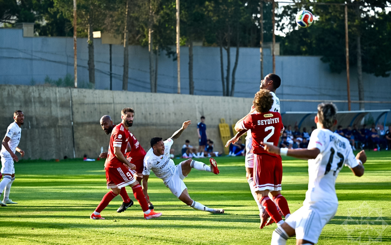 “Qarabağ” - “Zirə” oyununda 7 qol