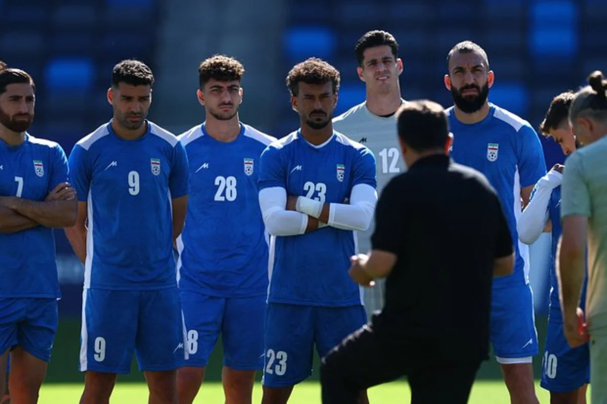 İran millisi FIFA-dan şikayətləndi