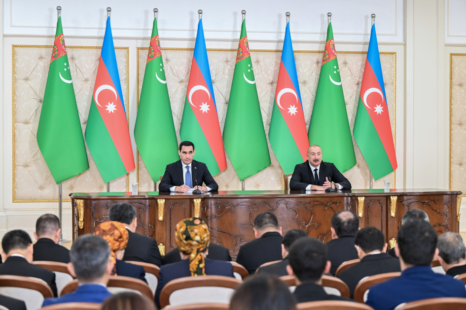 Prezidentlər mətbuata bəyanatlarla çıxış ediblər - FOTOLAR