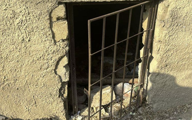 Binanın zirzəmisindən çürümüş meyit tapıldı