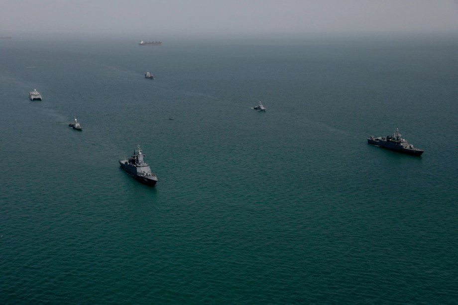 İran və Oman strateji su yolunu müzakirə etdi