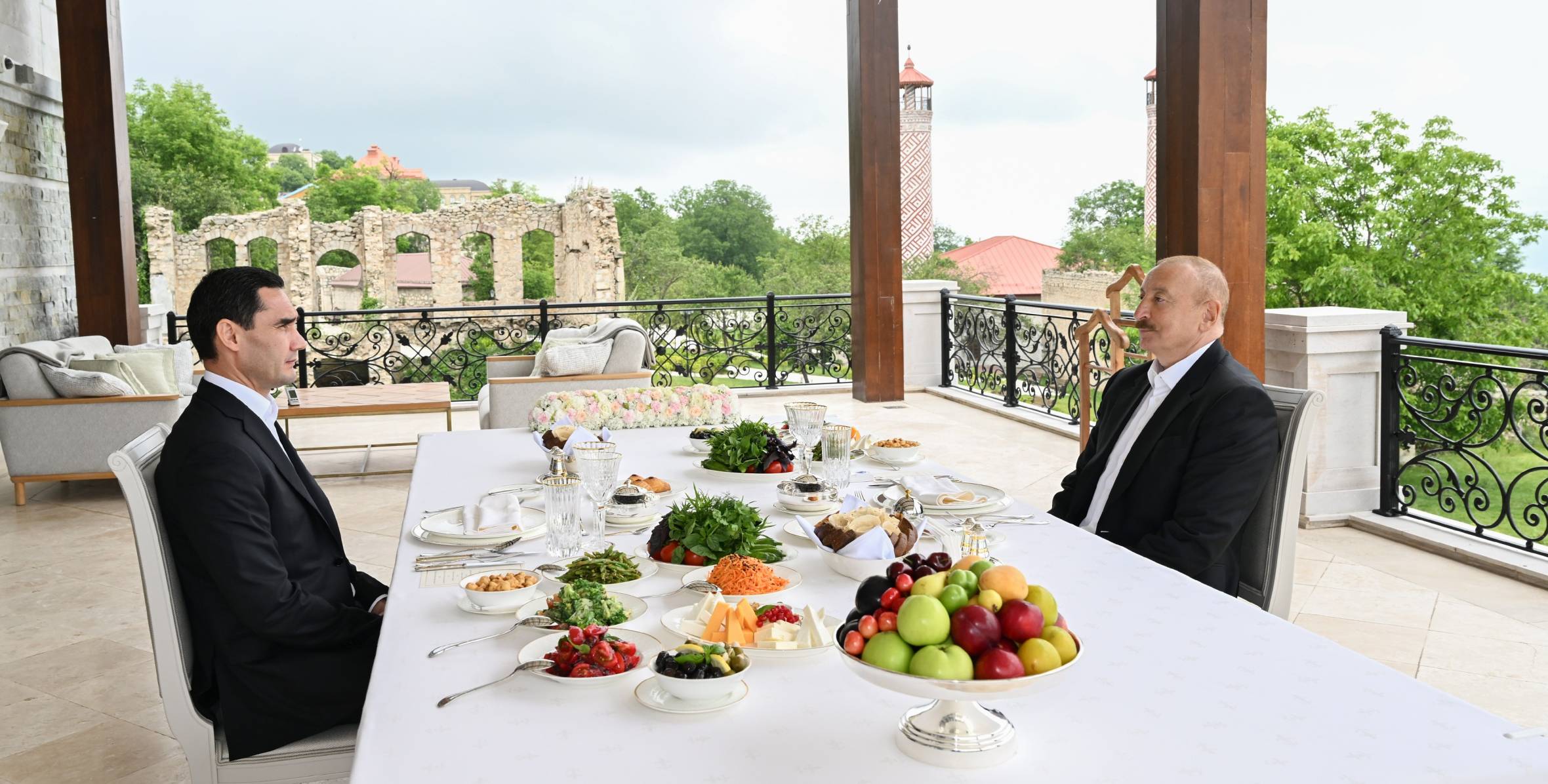 Prezidentlər Şuşada birgə nahar ediblər - FOTO