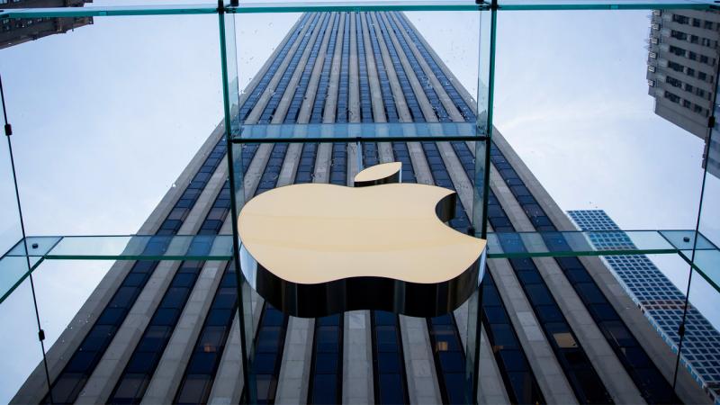 "Apple" Rusiyanın sosial media tətbiqlərini SİLDİ