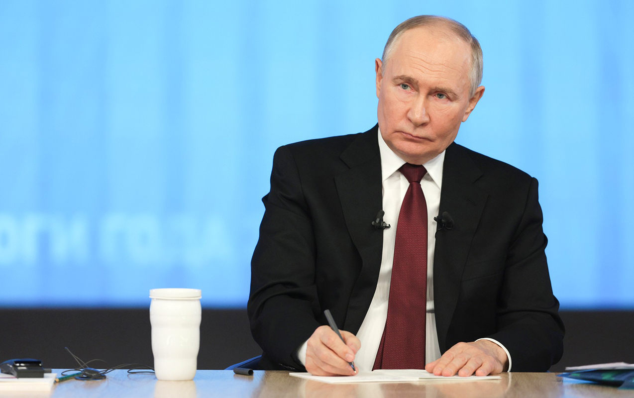 Putin miqrantlarla bağlı qanunu imzaladı
