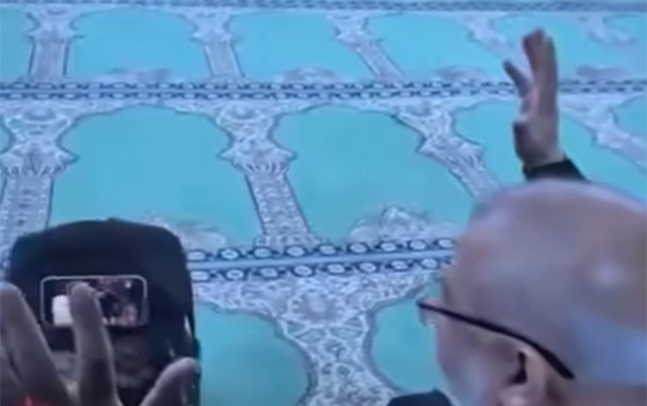 Hacı Surxaydan məsciddə çəkilmiş görüntülərlə bağlı AÇIQLAMA
