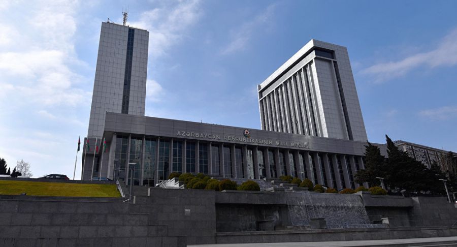 Parlamentin iclası başladı