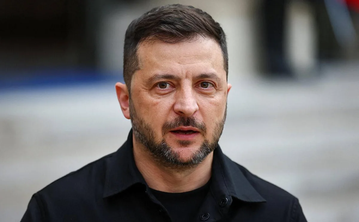 Zelenski: "Ukrayna kosmik rabitə mərkəzini vurub"