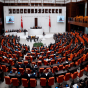 Türkiyə parlamentinin iş müddəti uzadıldı