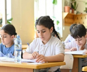 Nazirin axtardığı günahkar: Məktəbdə, yoxsa evdə?