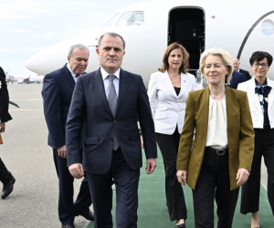 Ursula Fon der Lyayen Azərbaycana gəldi