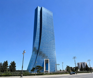 Mərkəzi Bankın valyuta ehtiyatları 13 mlrd. dolları ötüb
