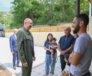 Prezident: "Artıq köçkün həyatı keçmişdə qaldı"