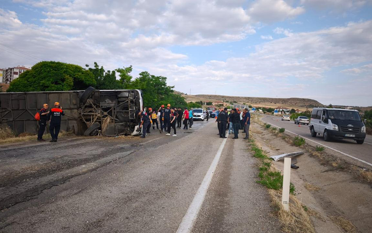 Türkiyədə sərnişin avtobusu aşdı: 41 yaralı