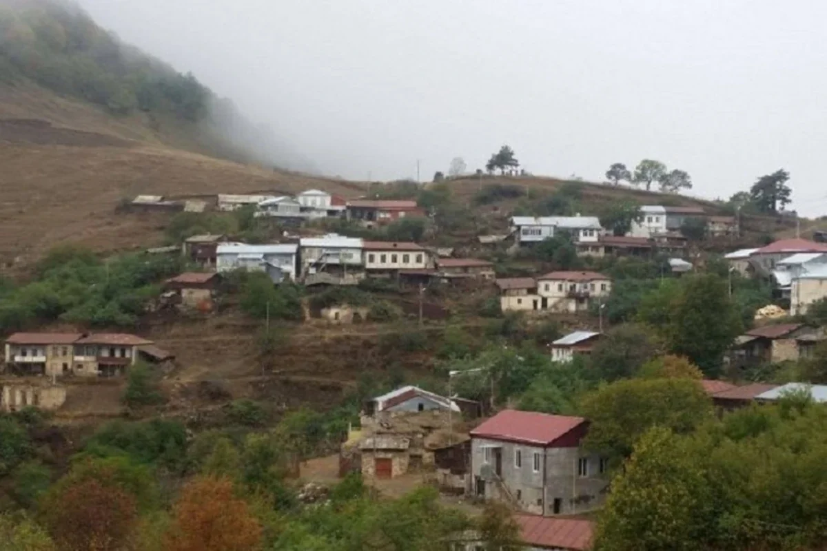 Köç karvanı Şuşanın Kiçik Qaladərəsi kəndinə çatıb