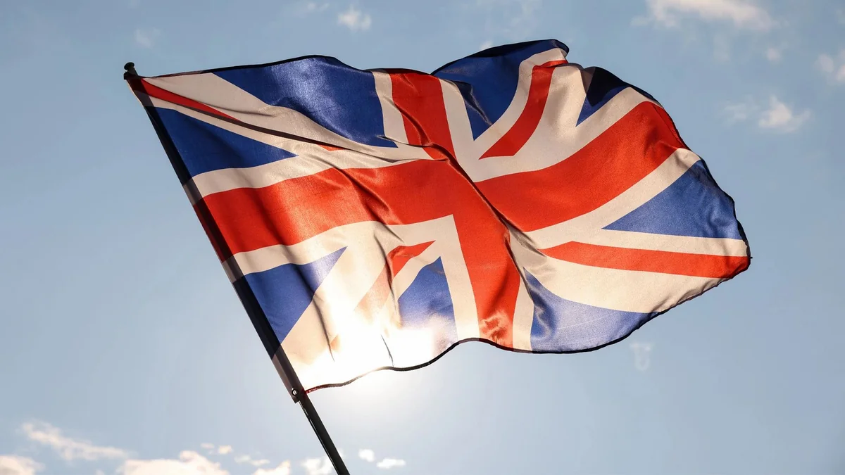 Böyük Britaniya səfirliyi azərbaycanlı diplomatları  təbrik edib