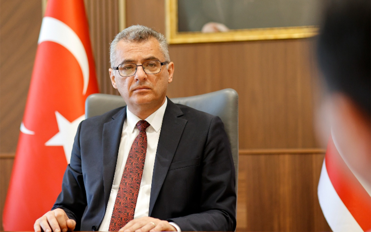 Tufan Erhürmanın halı tədbirdə pisləşdi - Təcili xəstəxanaya çatdırıldı