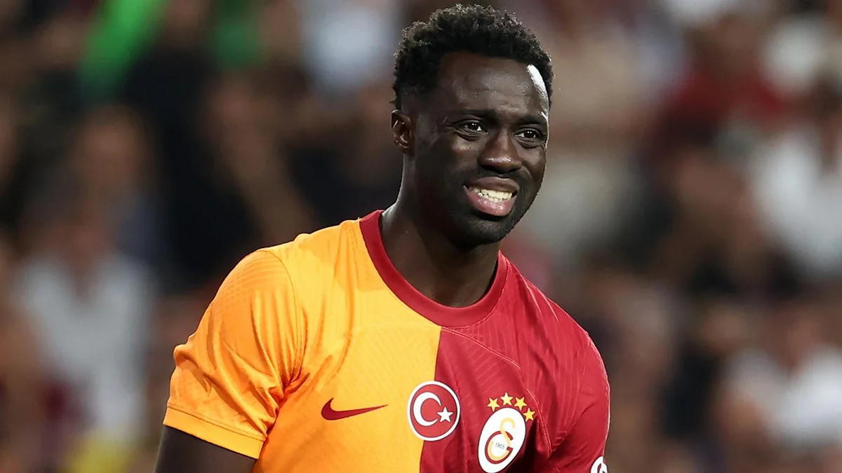 "Qalatasaray" Davinson Sançes üçün İtaliya klubunun təklifini rədd edib