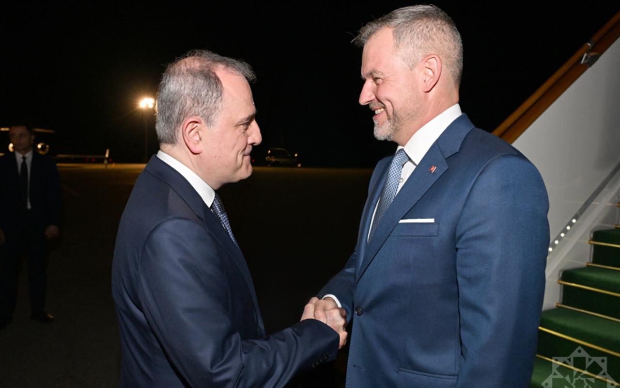 Pelleqrini Azərbaycandadır